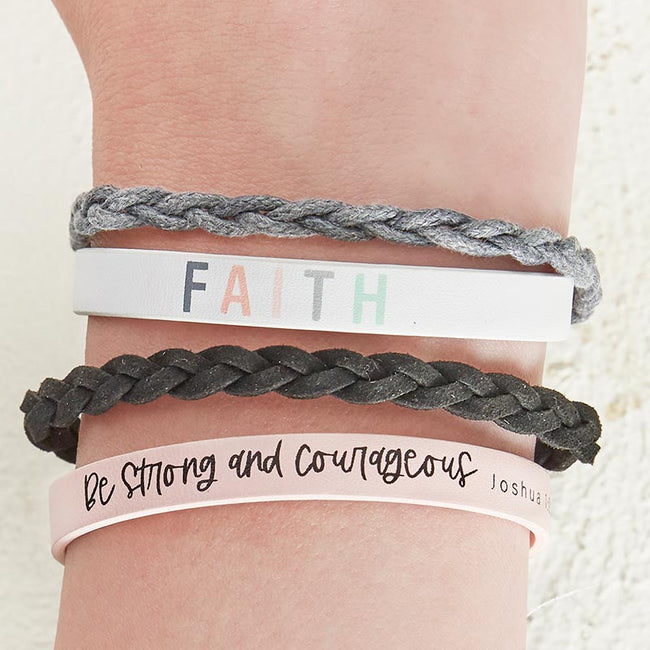 Snap Bracelet - Be Strong & Courageous